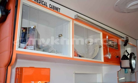 Buy New Toyota Land Cruiser Beige Car in Import - Dubai in Kampot Province Buy New Toyota Land Cruiser Beige Car in Import - Dubai in Kampot Province