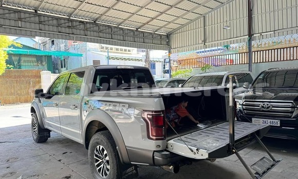 Buy Used Ford F–150 White Car in Banlung in Ratanakiri Province Buy Used Ford F–150 White Car in Banlung in Ratanakiri Province