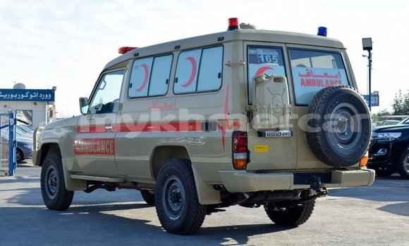 Buy New Toyota Land Cruiser Beige Car in Import - Dubai in Kampot Province Buy New Toyota Land Cruiser Beige Car in Import - Dubai in Kampot Province