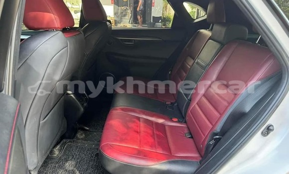 Acheter Occasion Voiture Lexus NX Blanc à Banlung, Ratanakiri Province Acheter Occasion Voiture Lexus NX Blanc à Banlung, Ratanakiri Province