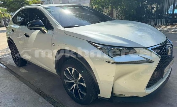 Acheter Occasion Voiture Lexus NX Blanc à Banlung, Ratanakiri Province Acheter Occasion Voiture Lexus NX Blanc à Banlung, Ratanakiri Province