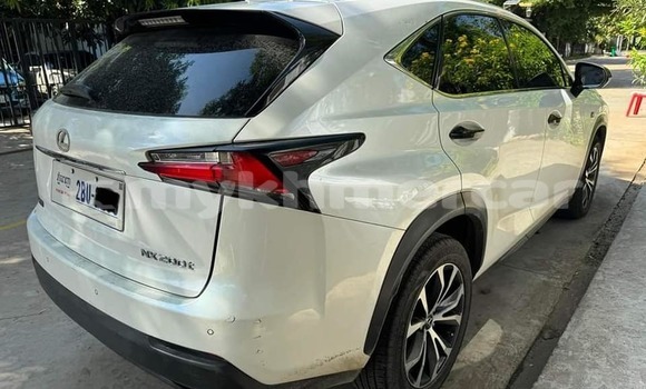Acheter Occasion Voiture Lexus NX Blanc à Banlung, Ratanakiri Province Acheter Occasion Voiture Lexus NX Blanc à Banlung, Ratanakiri Province