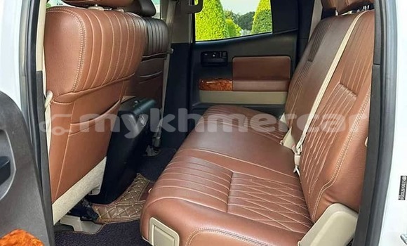 Buy Used Toyota Tundra White Car in Banlung in Ratanakiri Province Buy Used Toyota Tundra White Car in Banlung in Ratanakiri Province