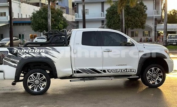 Buy Used Toyota Tundra White Car in Banlung in Ratanakiri Province Buy Used Toyota Tundra White Car in Banlung in Ratanakiri Province