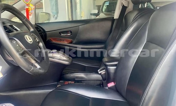 Buy Used Lexus HS White Car in Bavet in Svay Rieng Province Buy Used Lexus HS White Car in Bavet in Svay Rieng Province