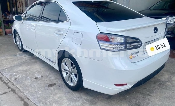Buy Used Lexus HS White Car in Bavet in Svay Rieng Province Buy Used Lexus HS White Car in Bavet in Svay Rieng Province