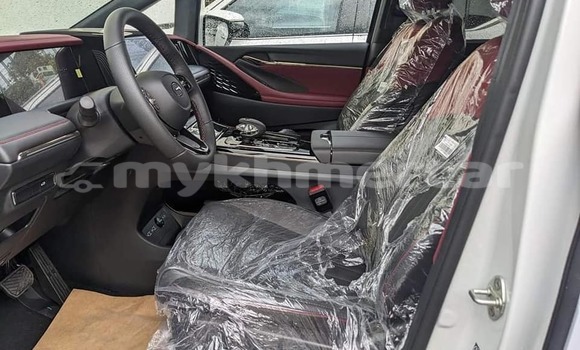 Buy Used GAC Trumpchi GS8 White Car in Chbar Mon in Kampong Speu Province Buy Used GAC Trumpchi GS8 White Car in Chbar Mon in Kampong Speu Province