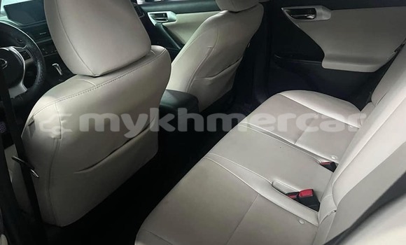 Buy Used Lexus CT White Car in Banlung in Ratanakiri Province Buy Used Lexus CT White Car in Banlung in Ratanakiri Province