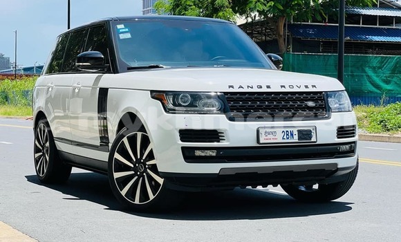 Buy Used Land Rover Range Rover Vogue White Car in Chbar Mon in Kampong Speu Province