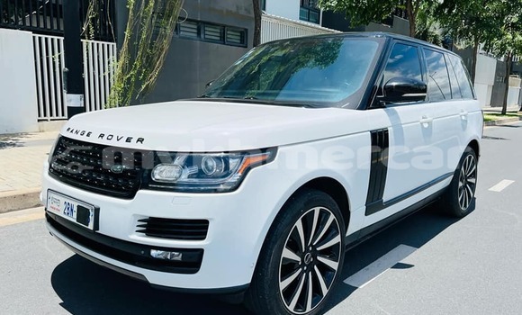 Buy Used Land Rover Range Rover Vogue White Car in Chbar Mon in Kampong Speu Province Buy Used Land Rover Range Rover Vogue White Car in Chbar Mon in Kampong Speu Province