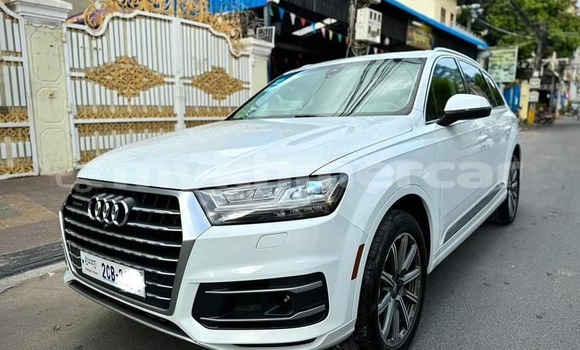 Buy Used Audi Q7 White Car in Chbar Mon in Kampong Speu Province Buy Used Audi Q7 White Car in Chbar Mon in Kampong Speu Province