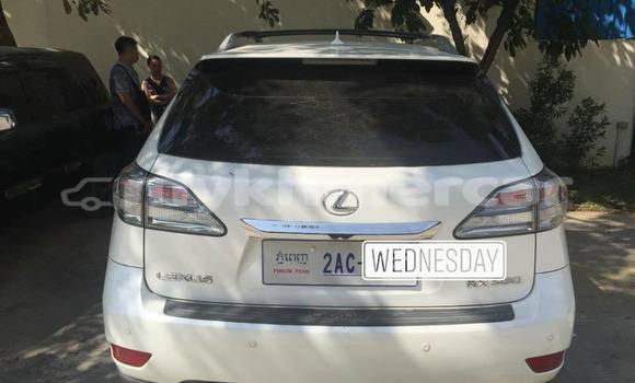 Acheter Occasion Voiture Lexus RX 350 Blanc à Phnom Penh, Phnom Penh Acheter Occasion Voiture Lexus RX 350 Blanc à Phnom Penh, Phnom Penh