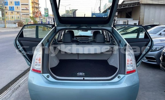 Buy Used Toyota Prius Blue Car in Chbar Mon in Kampong Speu Province Buy Used Toyota Prius Blue Car in Chbar Mon in Kampong Speu Province