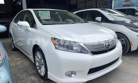 Buy Used Lexus HS White Car in Chbar Mon in Kampong Speu Province Buy Used Lexus HS White Car in Chbar Mon in Kampong Speu Province