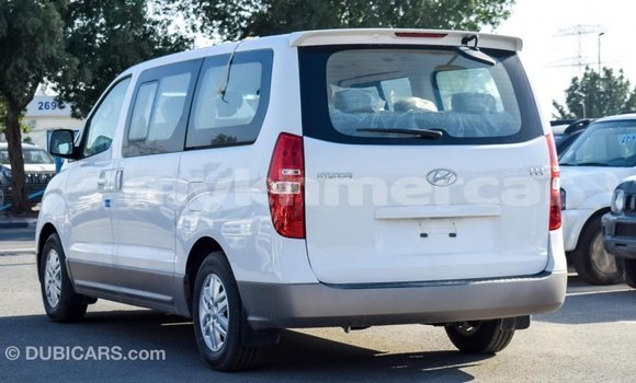 ទិញ នាំចូល Hyundai Accent White ឡាន} ក្នុង Import - Dubai ក្នុង Kampot Province ទិញ នាំចូល Hyundai Accent White ឡាន} ក្នុង Import - Dubai ក្នុង Kampot Province