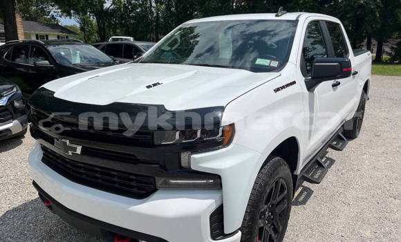 Buy Used Chevrolet Silverado White Car in Phnom Penh in Phnom Penh Buy Used Chevrolet Silverado White Car in Phnom Penh in Phnom Penh