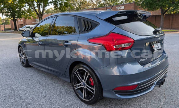 Buy Used Ford Focus Blue Car in Phnom Penh in Phnom Penh Buy Used Ford Focus Blue Car in Phnom Penh in Phnom Penh