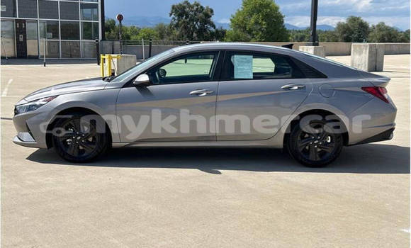 Buy Used Hyundai Elantra Other Car in Phnom Penh in Phnom Penh Buy Used Hyundai Elantra Other Car in Phnom Penh in Phnom Penh