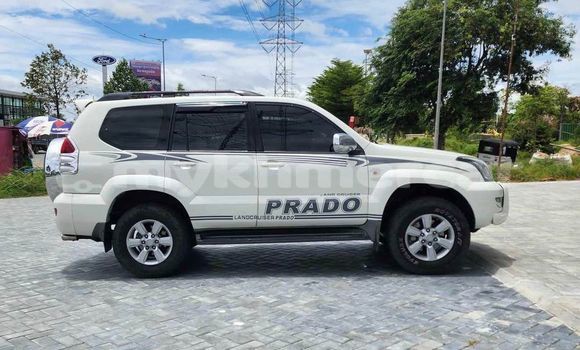 Buy Used Toyota Prado White Car in Bavet in Svay Rieng Province Buy Used Toyota Prado White Car in Bavet in Svay Rieng Province