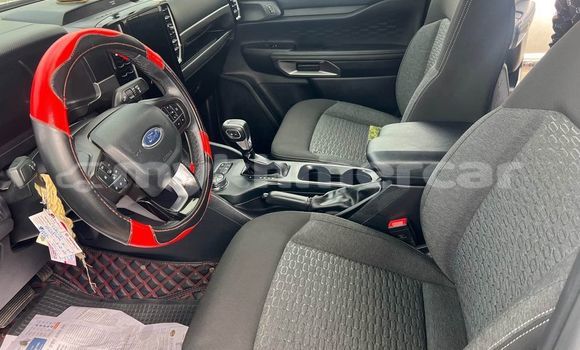 Buy Used Ford Taurus X White Car in Banlung in Ratanakiri Province Buy Used Ford Taurus X White Car in Banlung in Ratanakiri Province