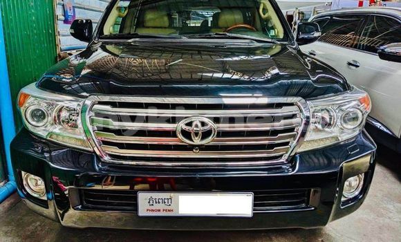 Buy Used Toyota Land Cruiser Black Car in Chbar Mon in Kampong Speu Province Buy Used Toyota Land Cruiser Black Car in Chbar Mon in Kampong Speu Province