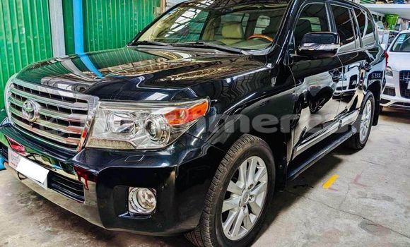Buy Used Toyota Land Cruiser Black Car in Chbar Mon in Kampong Speu Province Buy Used Toyota Land Cruiser Black Car in Chbar Mon in Kampong Speu Province
