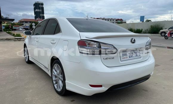 Buy Used Lexus HS White Car in Bavet in Svay Rieng Province Buy Used Lexus HS White Car in Bavet in Svay Rieng Province