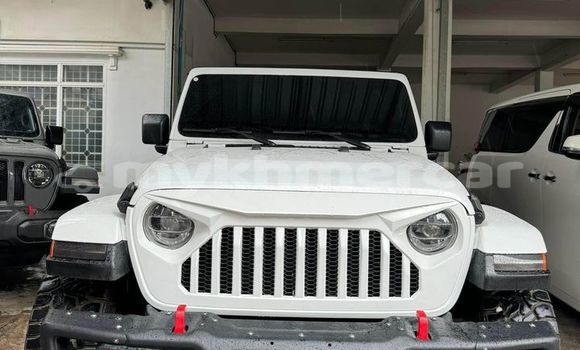 Buy Used Jeep Grand Cherokee White Car in Bavet in Svay Rieng Province Buy Used Jeep Grand Cherokee White Car in Bavet in Svay Rieng Province