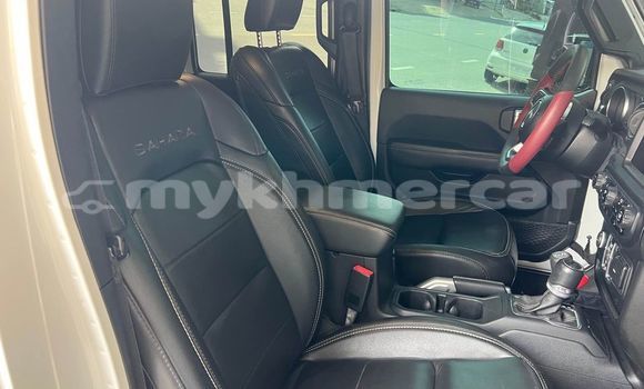 Buy Used Jeep Grand Cherokee White Car in Bavet in Svay Rieng Province Buy Used Jeep Grand Cherokee White Car in Bavet in Svay Rieng Province