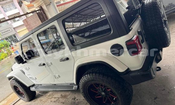 Buy Used Jeep Grand Cherokee White Car in Bavet in Svay Rieng Province Buy Used Jeep Grand Cherokee White Car in Bavet in Svay Rieng Province