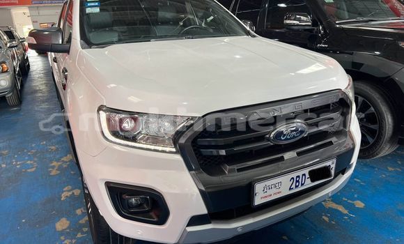 Buy Used Ford Windstar Black Car in Banlung in Ratanakiri Province Buy Used Ford Windstar Black Car in Banlung in Ratanakiri Province