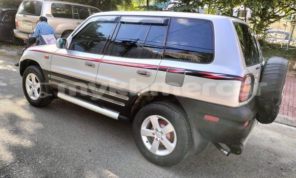 Buy Used Toyota RAV4 Other Car in Chbar Mon in Kampong Speu Province Buy Used Toyota RAV4 Other Car in Chbar Mon in Kampong Speu Province