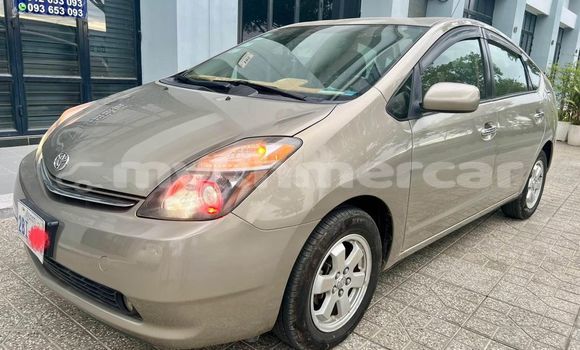 Buy Used Toyota Prius Other Car in Banlung in Ratanakiri Province