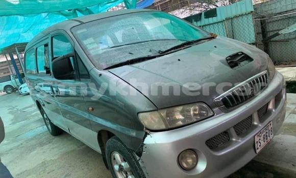 Buy Used Toyota Sienta Other Car in Banteay Meanchey in Banteay Meanchey Province Buy Used Toyota Sienta Other Car in Banteay Meanchey in Banteay Meanchey Province