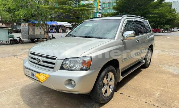Buy Used Toyota Highlander Other Car in Battambang in Battambang Province Buy Used Toyota Highlander Other Car in Battambang in Battambang Province