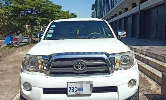 Buy Used Toyota Tacoma White Car in Banteay Meanchey in Banteay Meanchey Province Buy Used Toyota Tacoma White Car in Banteay Meanchey in Banteay Meanchey Province