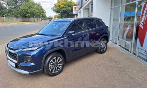 Buy Used Suzuki Grand Vitara Blue Car in Phnom Penh in Phnom Penh