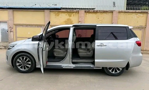 Buy Used Kia Carnival Other Car in Khŭm Sráng in Kampong Speu Province Buy Used Kia Carnival Other Car in Khŭm Sráng in Kampong Speu Province