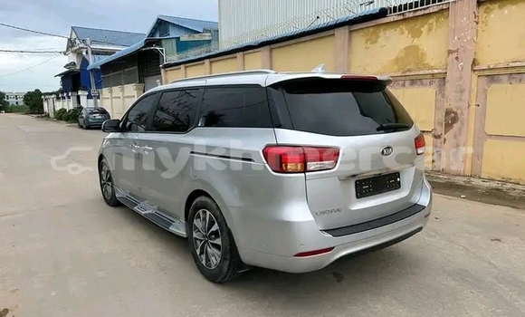 Buy Used Kia Carnival Other Car in Khŭm Sráng in Kampong Speu Province Buy Used Kia Carnival Other Car in Khŭm Sráng in Kampong Speu Province