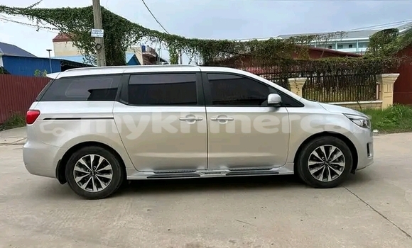 Buy Used Kia Carnival Other Car in Khŭm Sráng in Kampong Speu Province Buy Used Kia Carnival Other Car in Khŭm Sráng in Kampong Speu Province