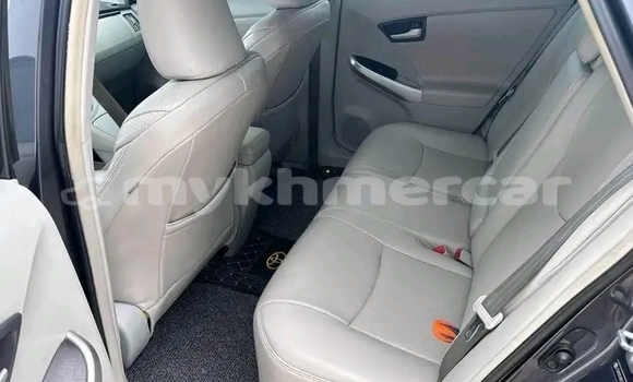 Buy Used Toyota Prius Black Car in Chbar Mon in Kampong Speu Province Buy Used Toyota Prius Black Car in Chbar Mon in Kampong Speu Province