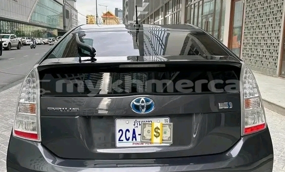 Buy Used Toyota Prius Black Car in Chbar Mon in Kampong Speu Province Buy Used Toyota Prius Black Car in Chbar Mon in Kampong Speu Province