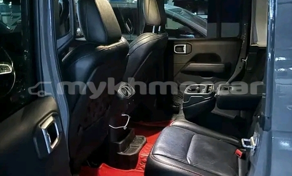 Buy Used Jeep Renegade Black Car in Kep in Kep Province Buy Used Jeep Renegade Black Car in Kep in Kep Province