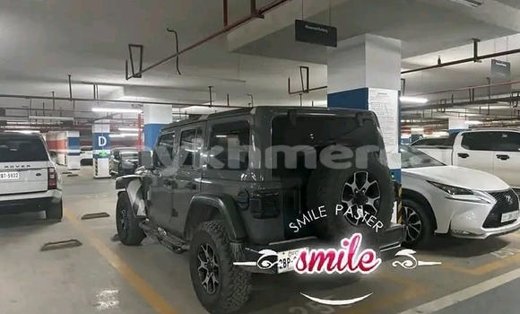 Buy Used Jeep Renegade Black Car in Kep in Kep Province Buy Used Jeep Renegade Black Car in Kep in Kep Province