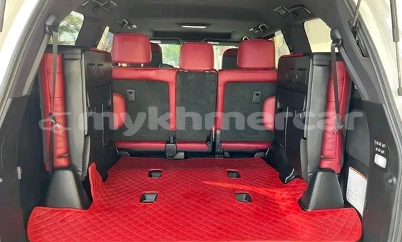 Buy Used Lexus LX 570 White Car in Neak Leung in Prey Veng Province Buy Used Lexus LX 570 White Car in Neak Leung in Prey Veng Province