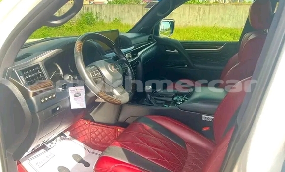 Buy Used Lexus LX 570 White Car in Neak Leung in Prey Veng Province Buy Used Lexus LX 570 White Car in Neak Leung in Prey Veng Province