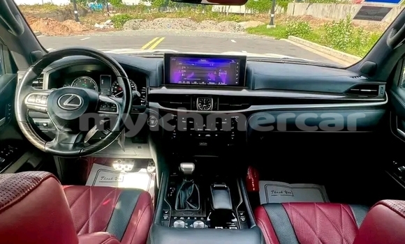 Buy Used Lexus LX 570 White Car in Neak Leung in Prey Veng Province Buy Used Lexus LX 570 White Car in Neak Leung in Prey Veng Province