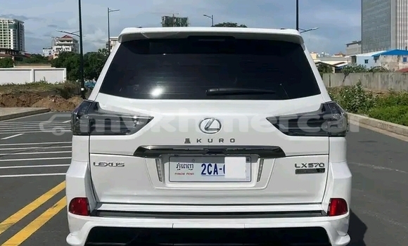 Buy Used Lexus LX 570 White Car in Neak Leung in Prey Veng Province Buy Used Lexus LX 570 White Car in Neak Leung in Prey Veng Province