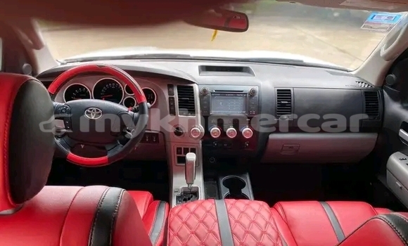 Buy Used Toyota Tundra Other Car in Kampong Chhnang in Kampong Chhnang Province Buy Used Toyota Tundra Other Car in Kampong Chhnang in Kampong Chhnang Province