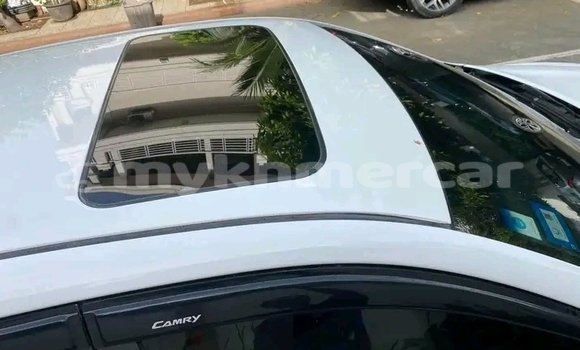 Buy Used Toyota Camry White Car in Cheom Ksan in Preah Vihear Province Buy Used Toyota Camry White Car in Cheom Ksan in Preah Vihear Province
